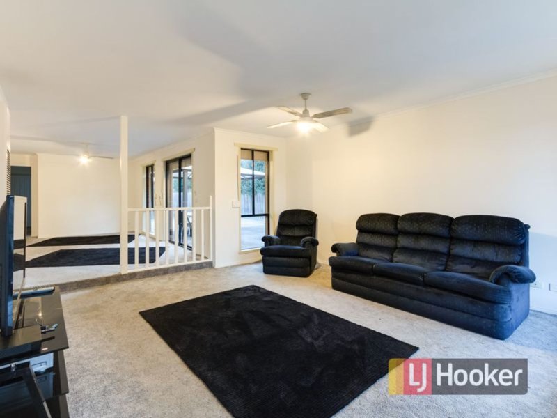 Photo - 9 Mahogany Close, Hampton Park VIC 3976 - Image 3