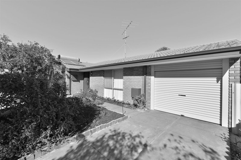 9 Mahogany Drive, Halls Head WA 6210