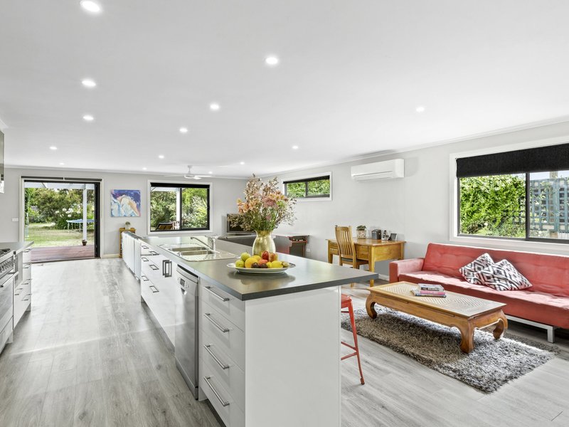 Photo - 9 Main Street, Birregurra VIC 3242 - Image 2