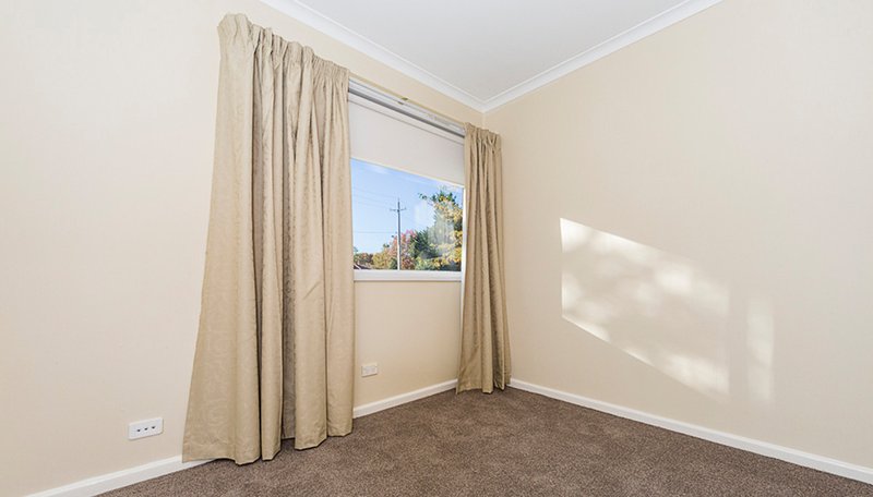 Photo - 9 Maitland Street, Hackett ACT 2602 - Image 6