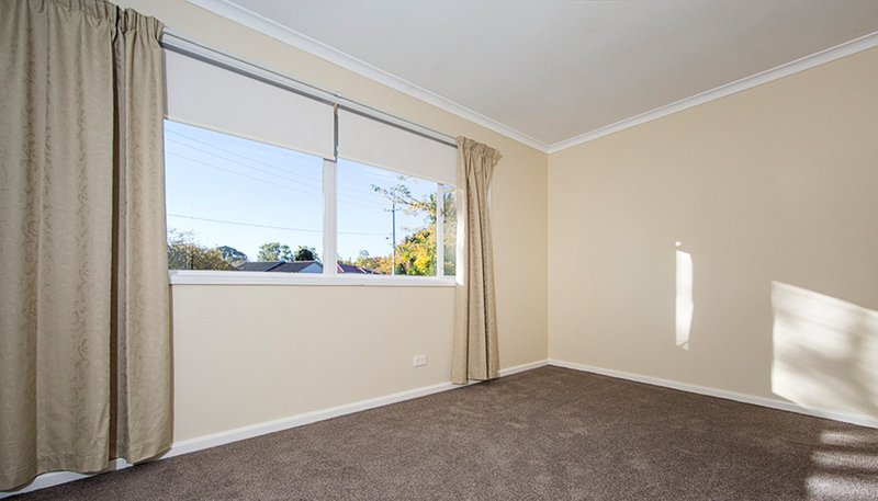 Photo - 9 Maitland Street, Hackett ACT 2602 - Image 7