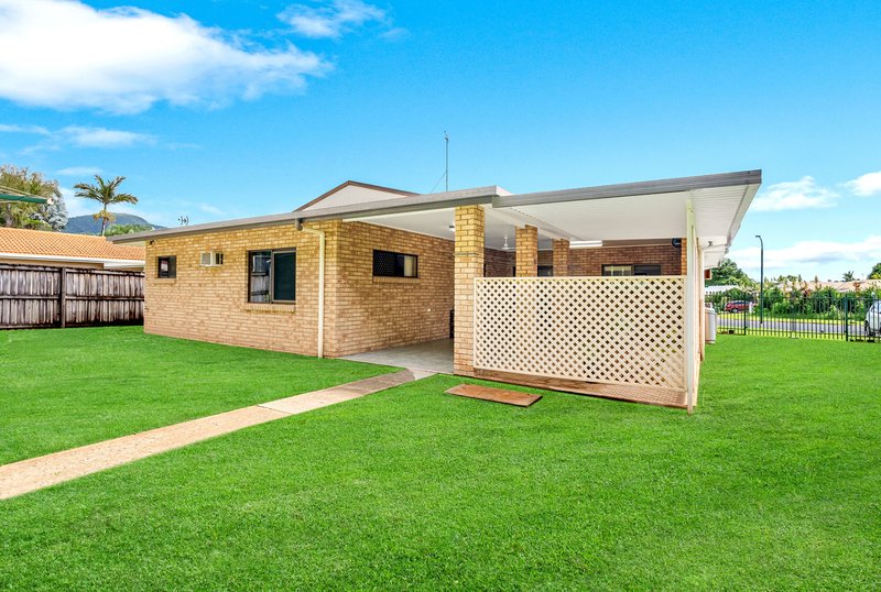 Photo - 9 Majestic Street, Kamerunga QLD 4870 - Image 17