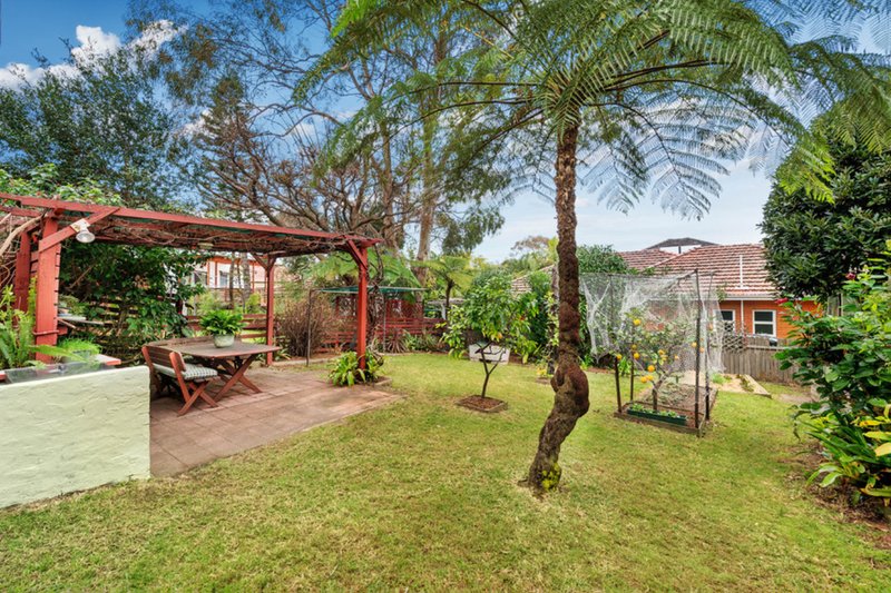 Photo - 9 Makim Street, North Curl Curl NSW 2099 - Image 8