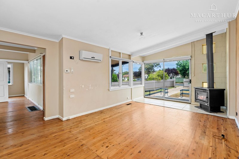 Photo - 9 Malta Crescent, Ashmont NSW 2650 - Image 2