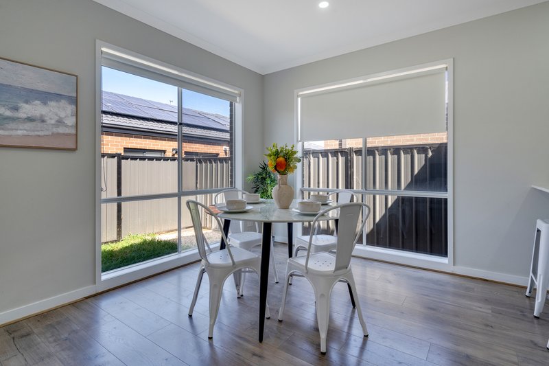 Photo - 9 Malta Road, Craigieburn VIC 3064 - Image 3