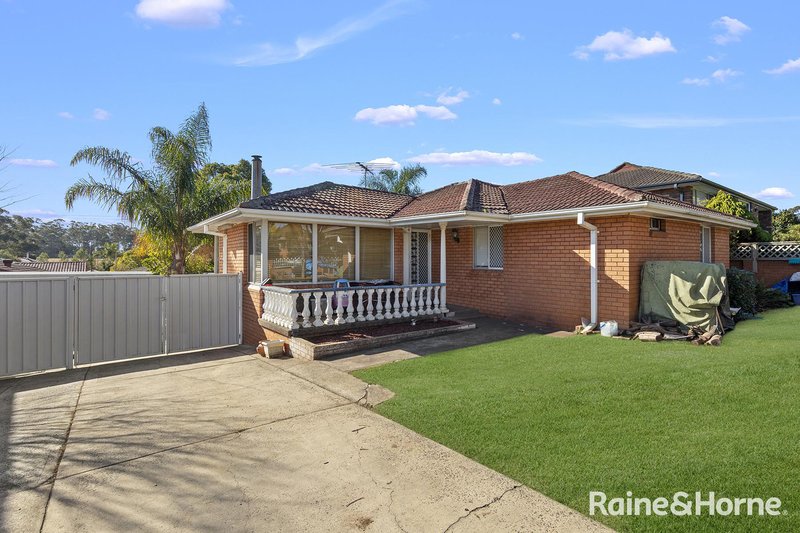 Photo - 9 Manam Place, Glenfield NSW 2167 - Image 3