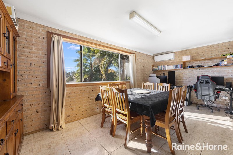 Photo - 9 Manam Place, Glenfield NSW 2167 - Image 7