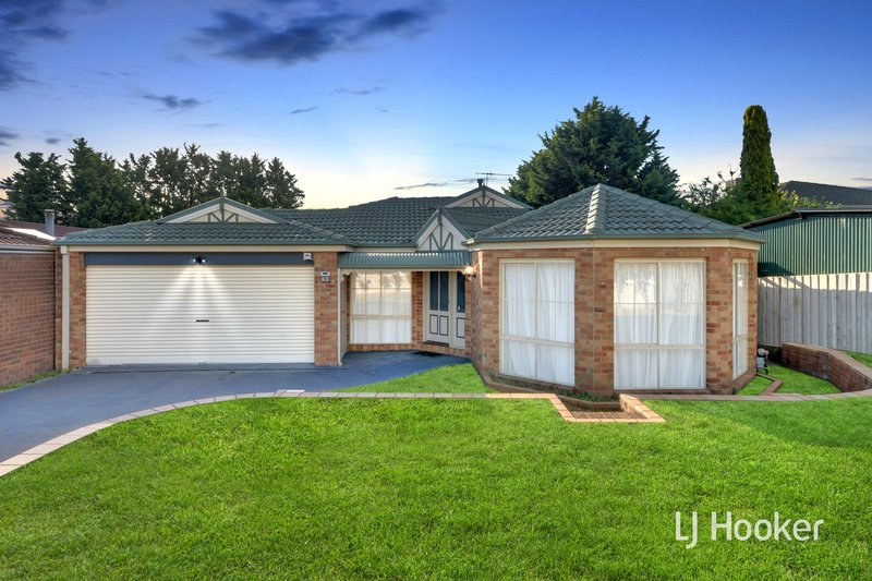 9 Manatoka Crescent, Hampton Park VIC 3976