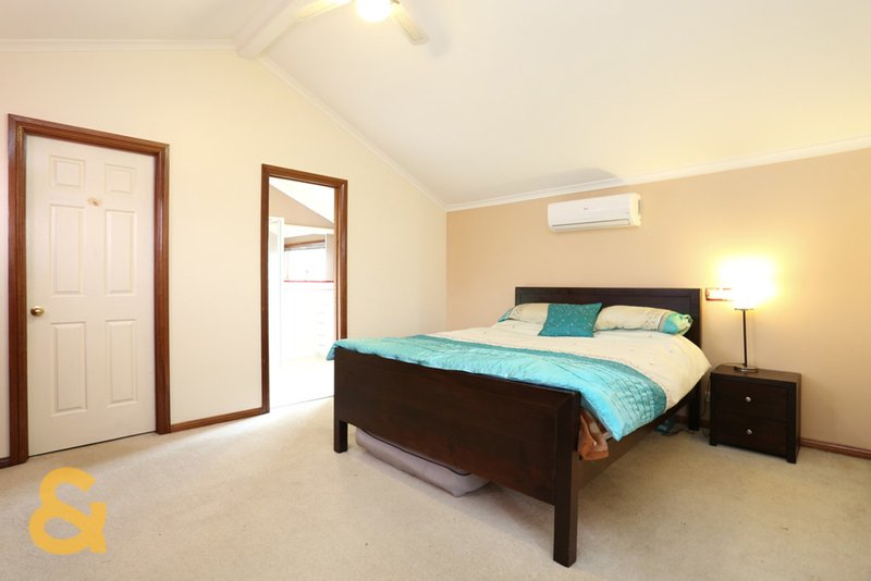 Photo - 9 Manley Avenue, Roxburgh Park VIC 3064 - Image 4