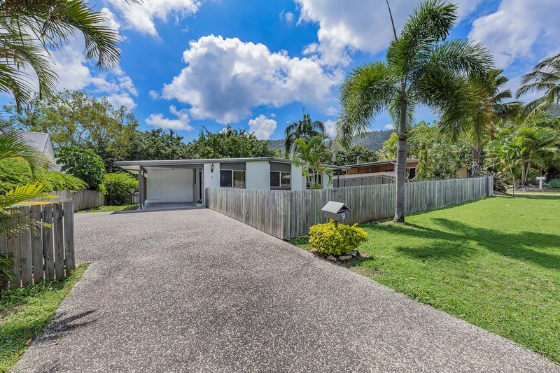 Photo - 9 Manooka Drive, Cannonvale QLD 4802 - Image 3