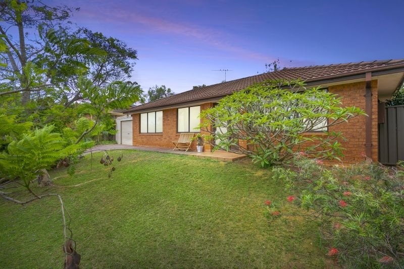 9 Mantalini St , Ambarvale NSW 2560