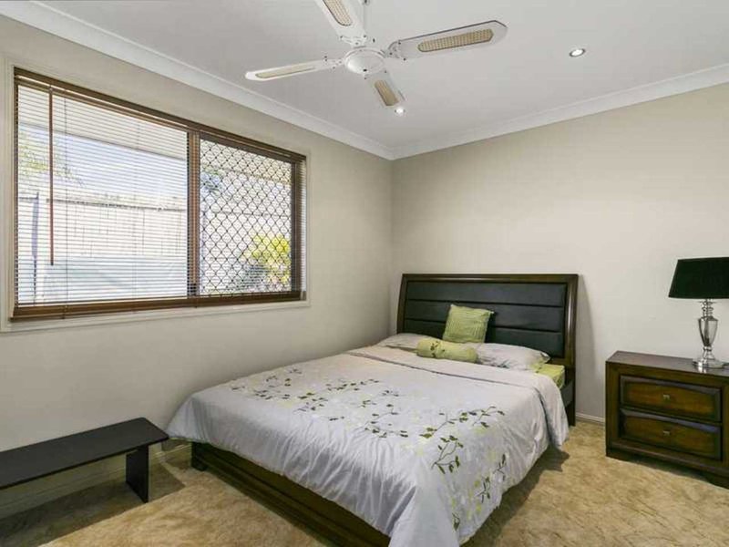 Photo - 9 Marcus Way, Mudgeeraba QLD 4213 - Image 5