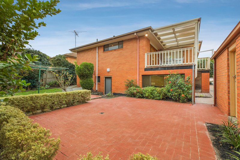 Photo - 9 Margate Crescent, Glen Waverley VIC 3150 - Image 10