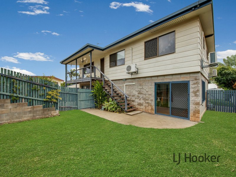 Photo - 9 Marina Avenue, Boyne Island QLD 4680 - Image 2