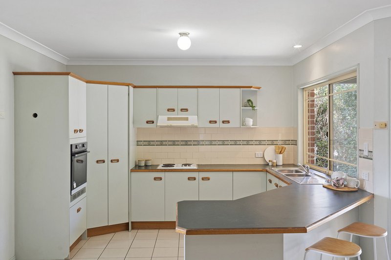 Photo - 9 Marina Court, Eatons Hill QLD 4037 - Image 5