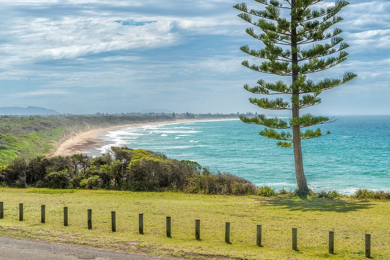 Photo - 9 Marine Drive, Wallabi Point NSW 2430 - Image 3