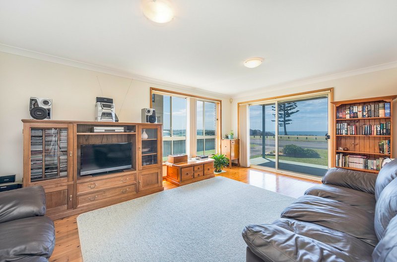 Photo - 9 Marine Drive, Wallabi Point NSW 2430 - Image 7