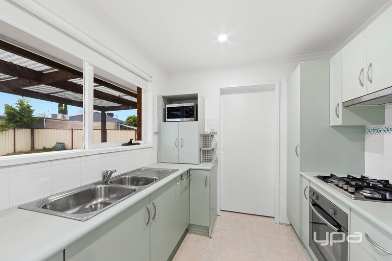 Photo - 9 Maroondah Court, St Albans VIC 3021 - Image 6