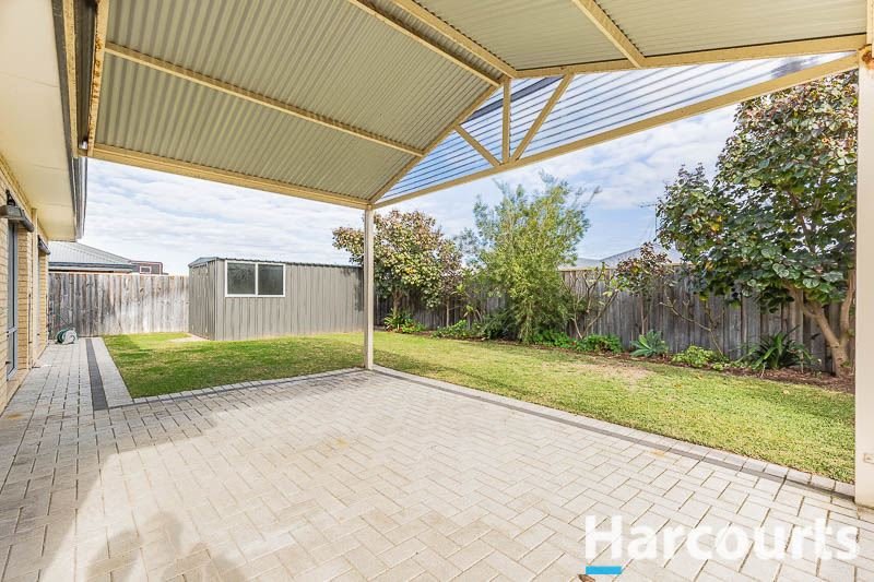 Photo - 9 Marsdenia Road, Halls Head WA 6210 - Image 15