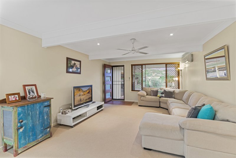 Photo - 9 Matipo Place, Palm Beach QLD 4221 - Image 11