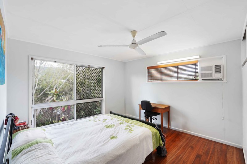 Photo - 9 Mazlin Street, Edge Hill QLD 4870 - Image 13