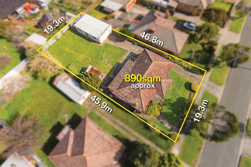 9 Mccasker Avenue, Reservoir VIC 3073