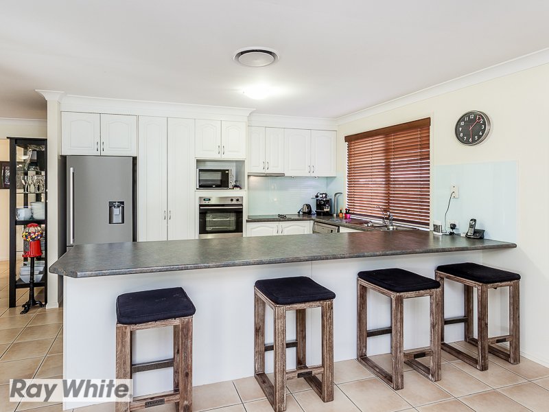 Photo - 9 Mcniven Court, North Lakes QLD 4509 - Image 5