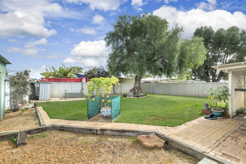 Photo - 9 Melbourne Street, Waggrakine WA 6530 - Image 11