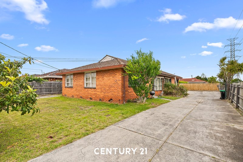 Photo - 9 Melosa Avenue, Clayton South VIC 3169 - Image 2