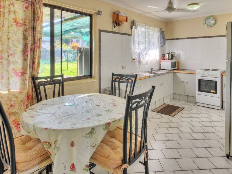 Photo - 9 Meranti Street, Crestmead QLD 4132 - Image 3