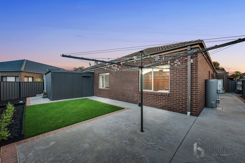 Photo - 9 Middlesborough Drive, Craigieburn VIC 3064 - Image 21