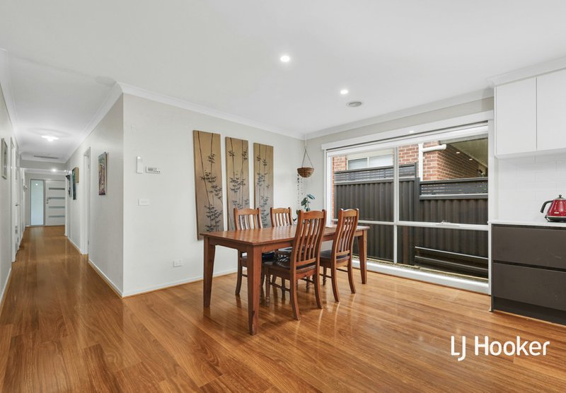Photo - 9 Milkmaid Street, Wallan VIC 3756 - Image 5