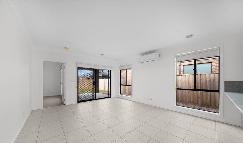 Photo - 9 Millbrook Drive, Wyndham Vale VIC 3024 - Image 6