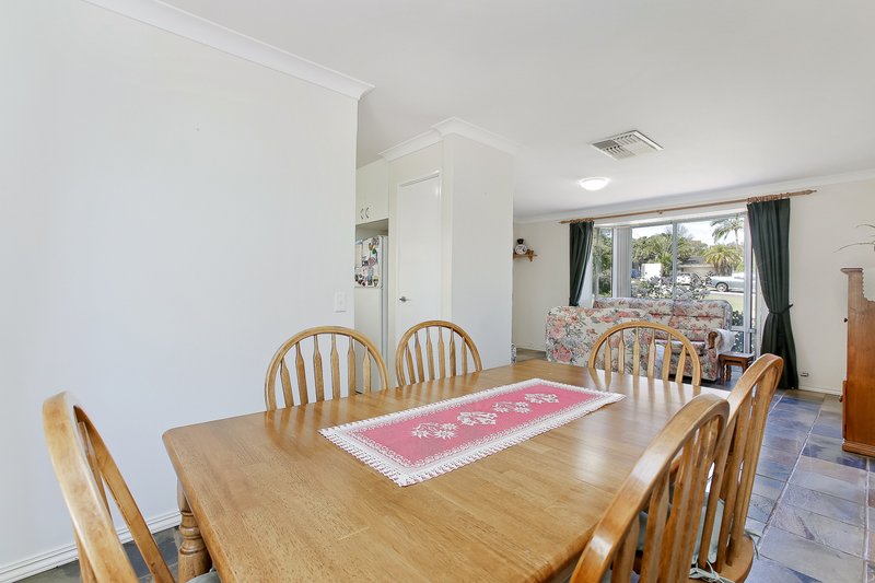 Photo - 9 Minda Place, Wanneroo WA 6065 - Image 6