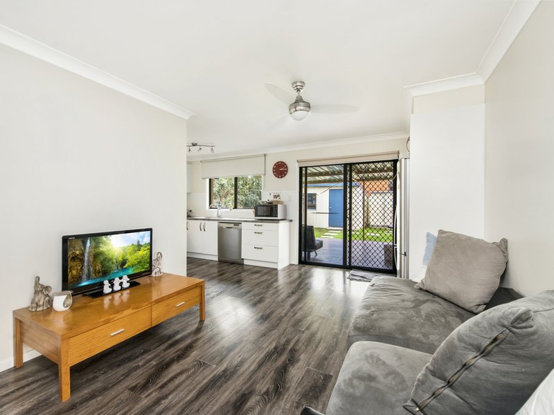 Photo - 9 Minnamurra Road, Gorokan NSW 2263 - Image 4