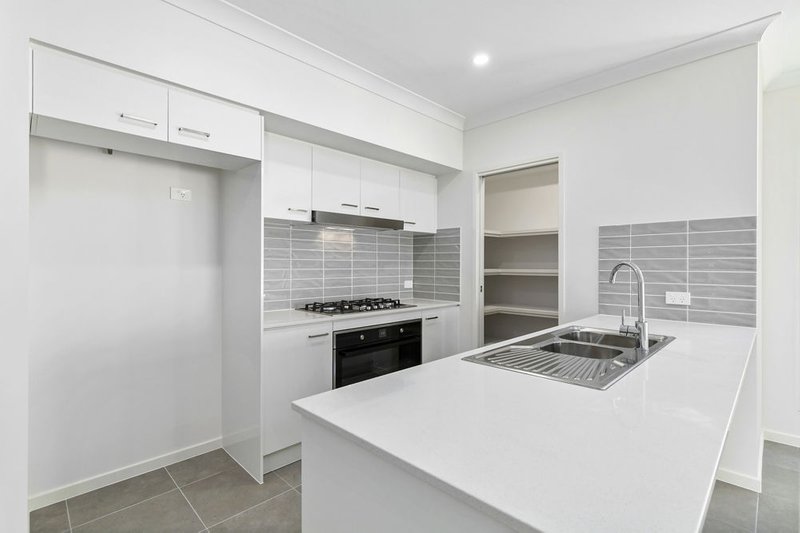 Photo - 9 Miranda Street, Morayfield QLD 4506 - Image 8