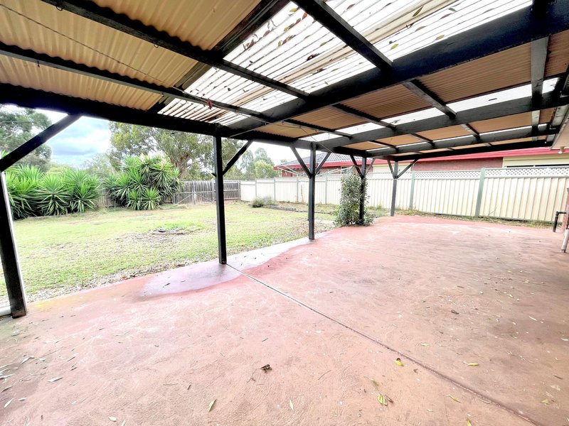 Photo - 9 Mirboo Court, Brookfield VIC 3338 - Image 9