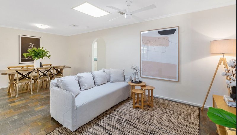 Photo - 9 Mirrabooka Crescent, Hallett Cove SA 5158 - Image 10