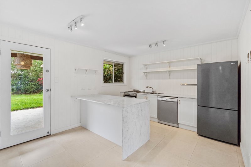 Photo - 9 Miskin Street, Nerang QLD 4211 - Image 4