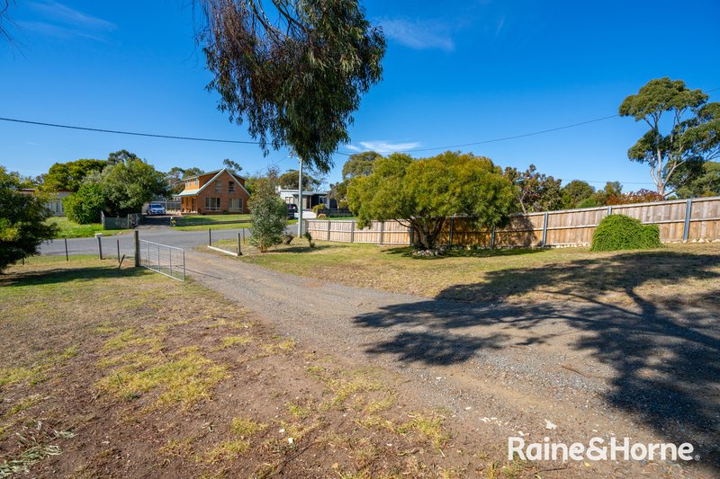 Photo - 9 Mongana Street, Dodges Ferry TAS 7173 - Image 16