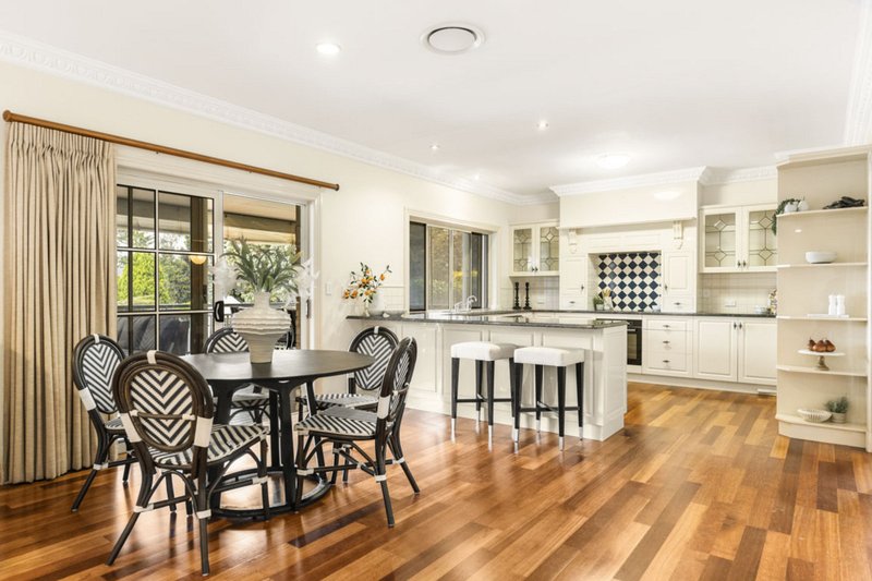 Photo - 9 Montclair Close, Middle Ridge QLD 4350 - Image 5