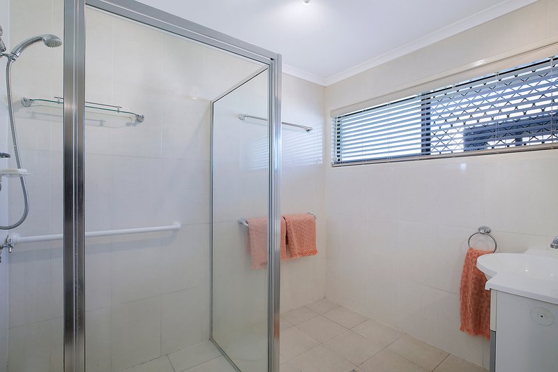 Photo - 9 Monterey Avenue, Thornlands QLD 4164 - Image 10