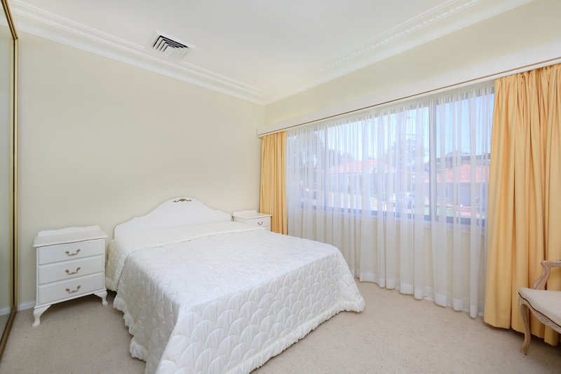 Photo - 9 Moombara Avenue, Peakhurst NSW 2210 - Image 6