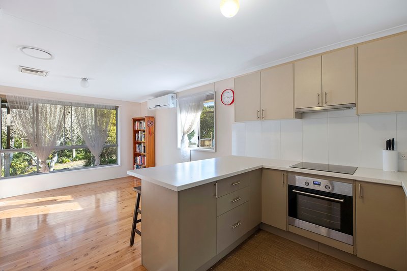 Photo - 9 Mooramba Avenue, North Gosford NSW 2250 - Image 3