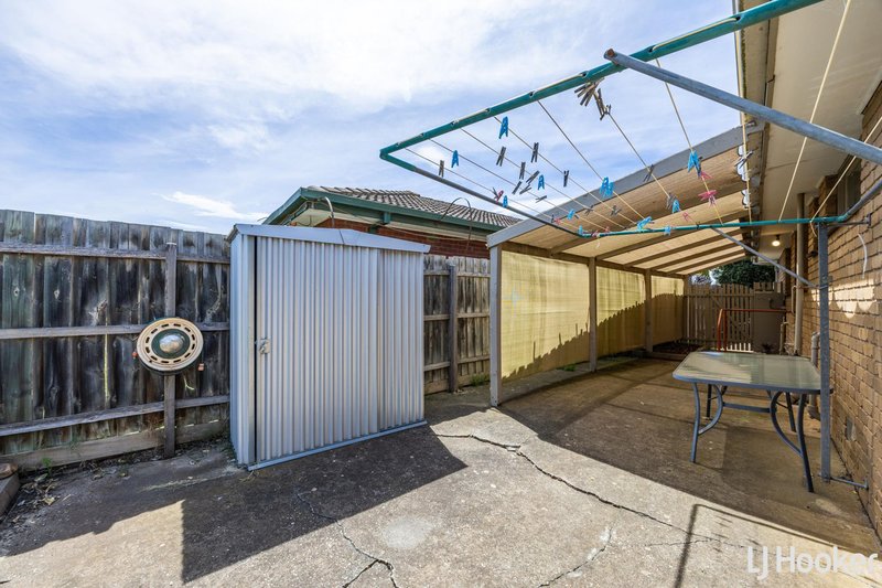 Photo - 9 Morshead Street, Melton South VIC 3338 - Image 8