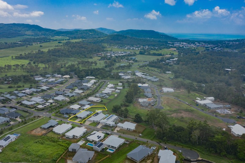 Photo - 9 Mosswood Court, Cannon Valley QLD 4800 - Image 17