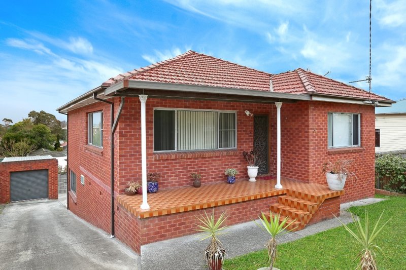 9 Mount Keira Road, West Wollongong NSW 2500