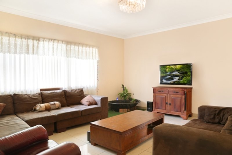 Photo - 9 Mount Keira Road, West Wollongong NSW 2500 - Image 2