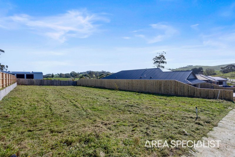 Photo - 9 Mountain Ash Drive, Korumburra VIC 3950 - Image 5