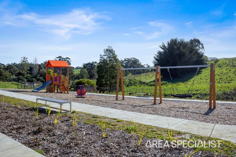 Photo - 9 Mountain Ash Drive, Korumburra VIC 3950 - Image 6